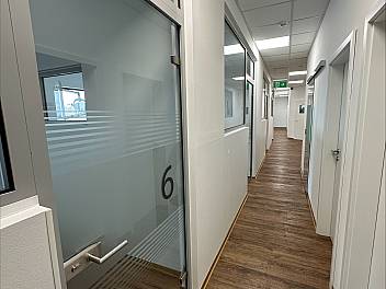 Gang zu den Behandlungszimmern